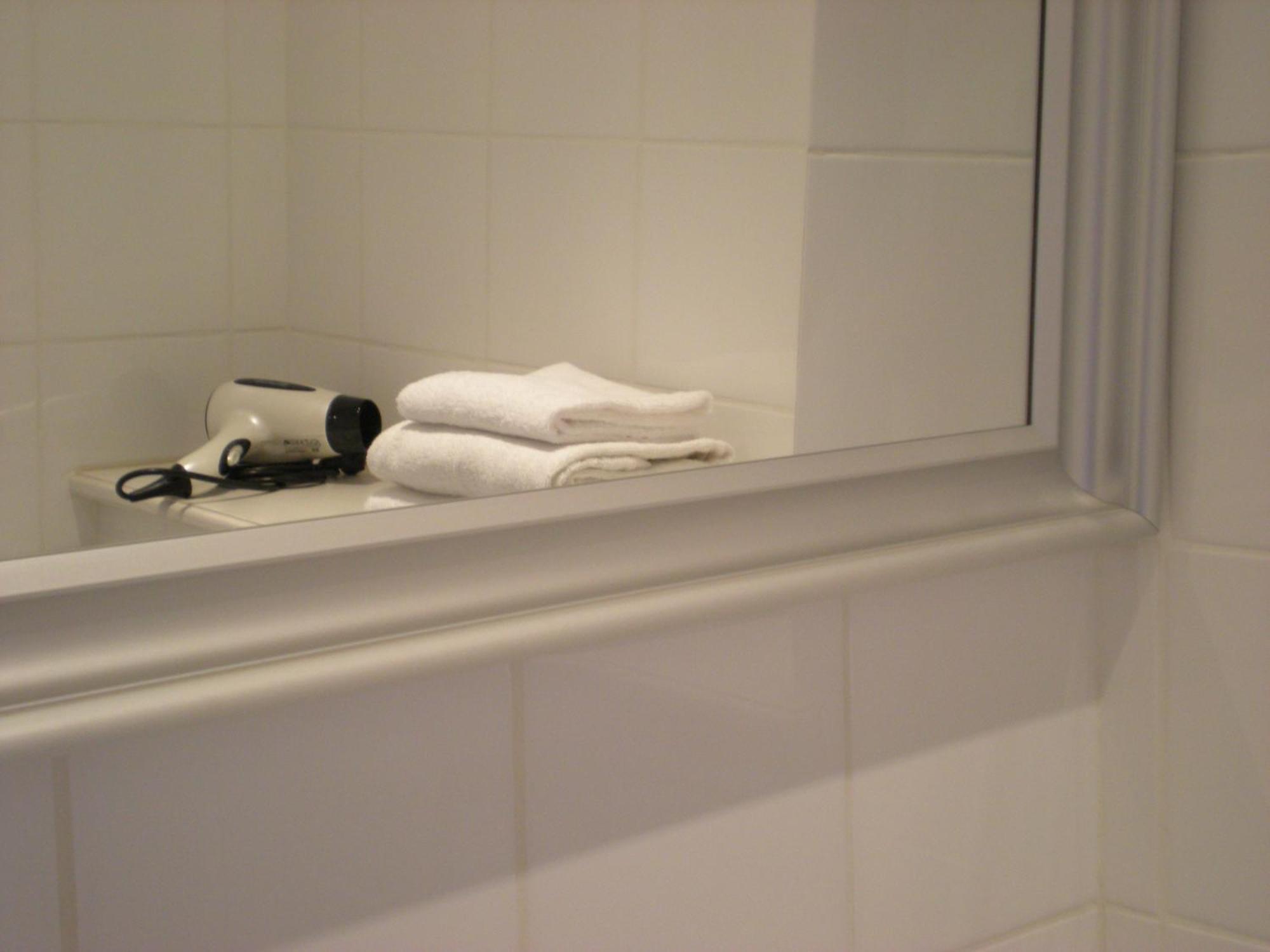 Hotel Richelieu Calais Zewnętrze zdjęcie