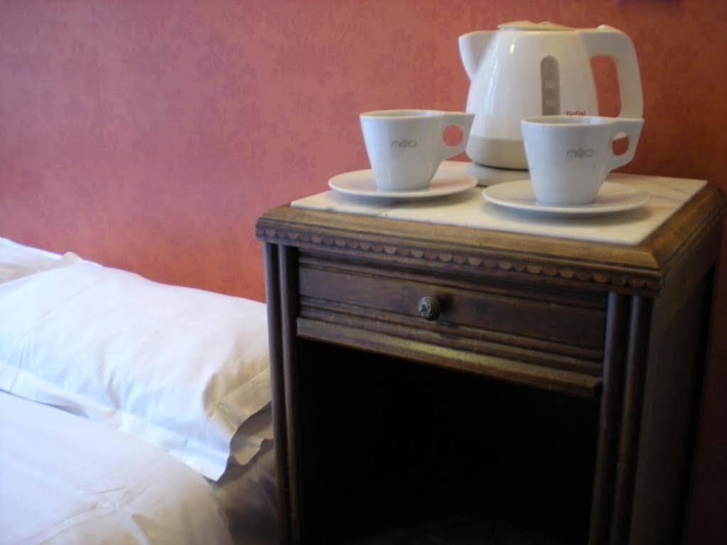 Hotel Richelieu Calais Zewnętrze zdjęcie